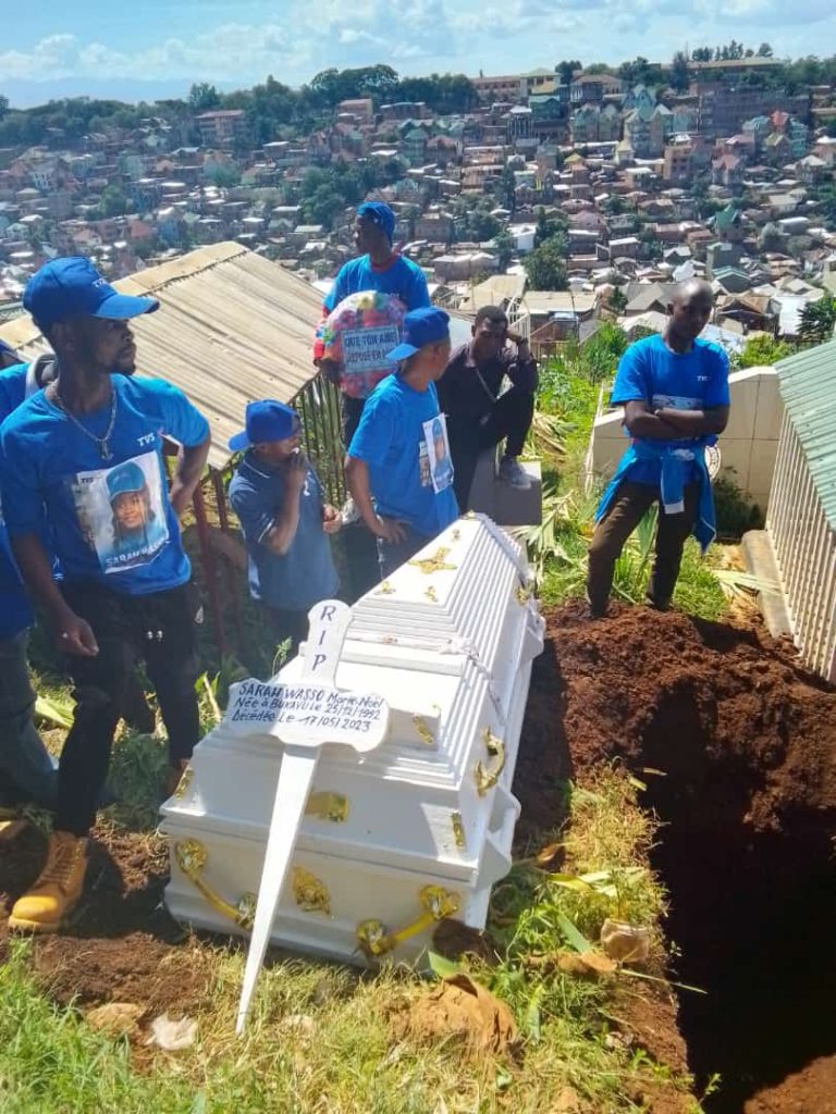 f88367fecb3e44dca28d2a0d0398b41a