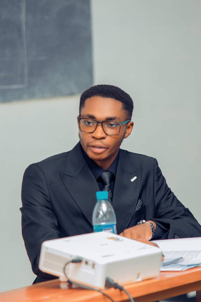 bf81d3cf83d9420185ba3f8b2044b6bf